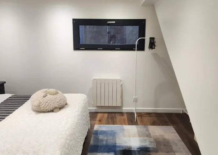 Agreable Appartement Renove Situe Dans Les Hauteurs De Brides