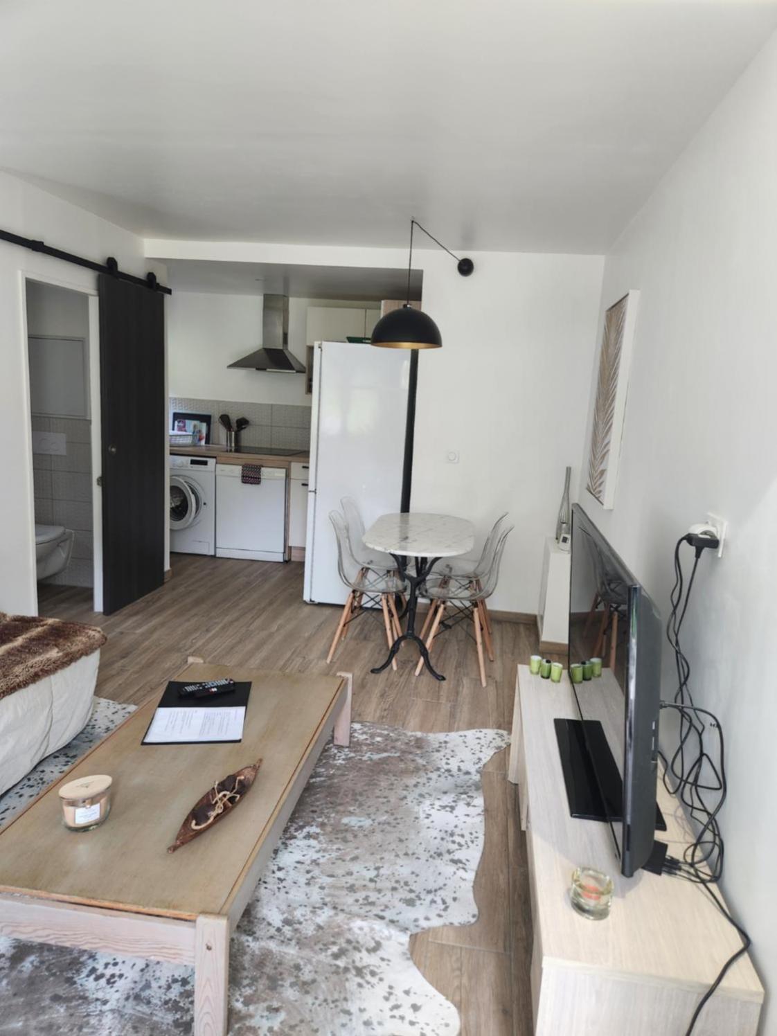Agreable Renove Situe Dans Les Hauteurs De Apartment Brides-les-Bains